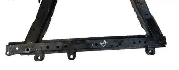 Renault Clio IV Bottom radiator support slam panel 