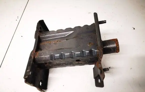 Nissan X-Trail T32 Front bumper mounting bracket 50342201