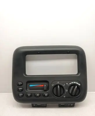 Chrysler Voyager Climate control unit P04677935AB 1638B