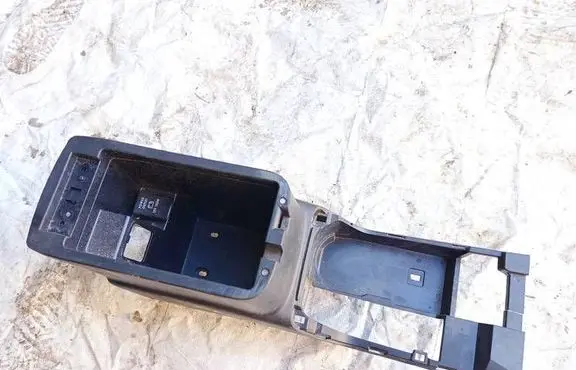 Mitsubishi Outlander Center console 8011A083