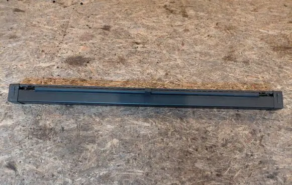 Volkswagen Touareg I Parcel shelf load cover 