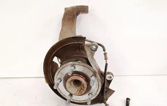 Dodge RAM 1500 DS Front wheel hub spindle knuckle 68044701