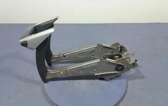 Opel Zafira B Handbrake/parking brake lever assembly 13237305