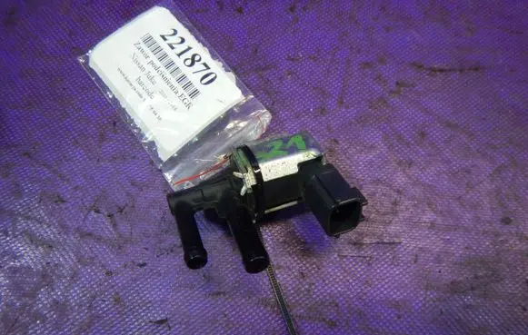 Nissan Juke I F15 Vacuum valve K5T48583