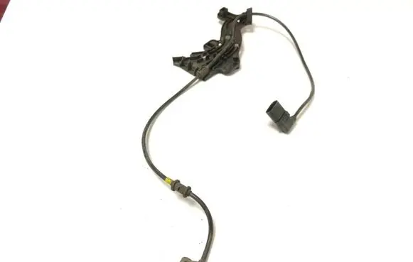 Mercedes-Benz C W205 ABS rear brake sensor A2059058503