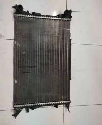 Audi A5 8T 8F Coolant radiator