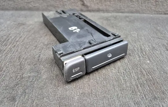 Audi A4 S4 B7 8E 8H Dashboard storage box/compartment 8E1941561C 8E1941561C5PR 8E1927134