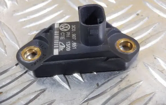 Volkswagen PASSAT CC Airbag deployment crash/impact sensor 3C0907651