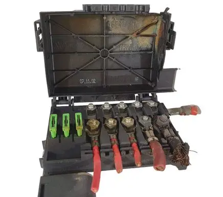 Volkswagen Golf IV Fuse box set 1J0937550