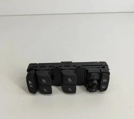Volvo XC40 Electric window control switch 32319765