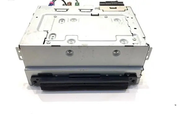 Volvo V60 Radio/CD/DVD/GPS head unit 31667604