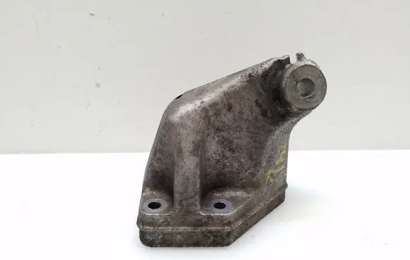 Mercedes-Benz R W251 Engine mounting bracket A6422230204