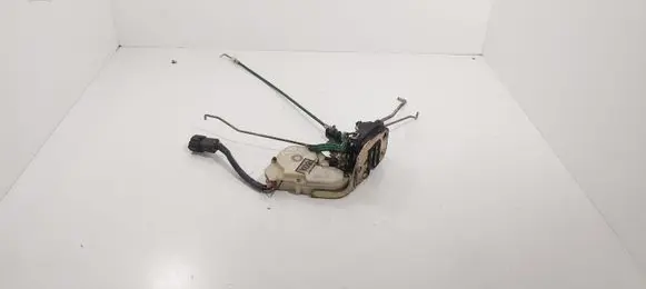 KIA Sorento Front door lock