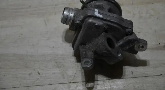 Mercedes-Benz ML AMG W164 EGR valve 1561400960