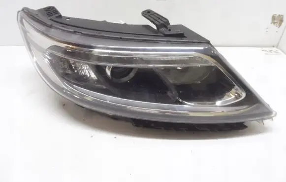 KIA Sorento Headlight/headlamp 92102-2P630