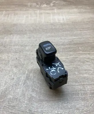Volvo XC70 Electric window control switch 30658696