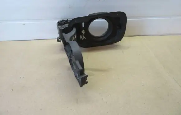 BMW 3 G20 G21 Electric car charge socket cover 7349075 173370101T