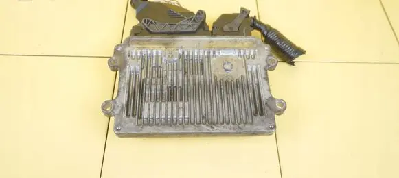Mazda 6 Engine control unit/module SH01