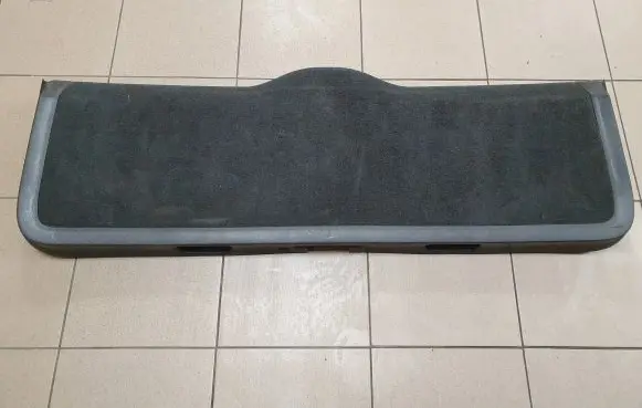 Volvo V70 Tailgate/boot lid cover trim 
