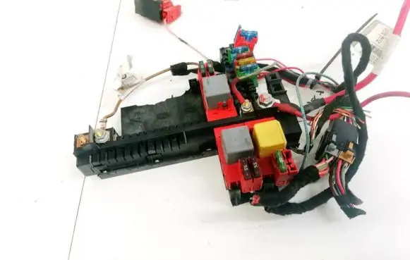 Mercedes-Benz ML W163 Fuse box set 1635450405 08200202