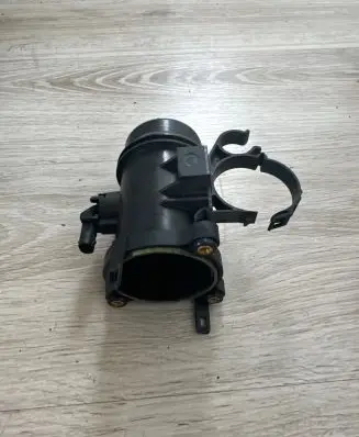 BMW 5 F10 F11 Mass air flow meter 851949203 1884414