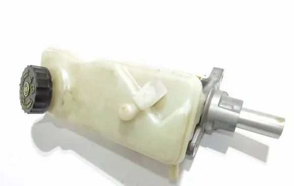 Renault Megane II Master brake cylinder