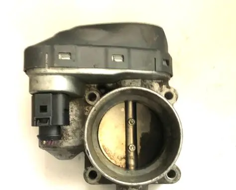 Volkswagen Golf IV Throttle valve 036133062A