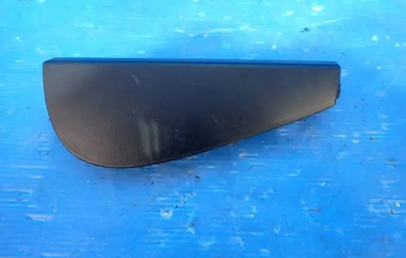Renault Megane III Rear fender molding trim 833300006R