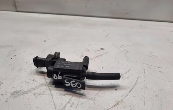 Volvo S60 Turbo solenoid valve 72224010 06T030 30611668