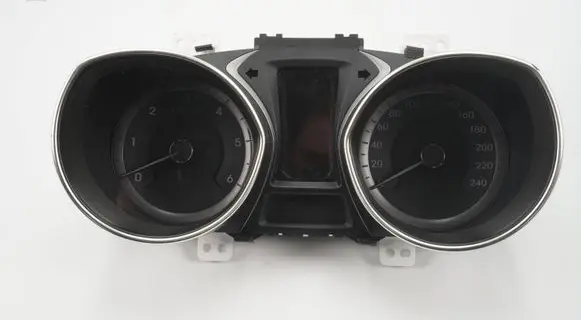 Hyundai i30 Speedometer (instrument cluster) 94023A6350