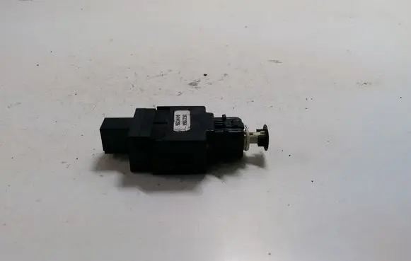 Volvo S60 Brake pedal sensor switch 8622064