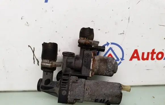 BMW X3 E83 Coolant heater control valve 8369807 64118369807