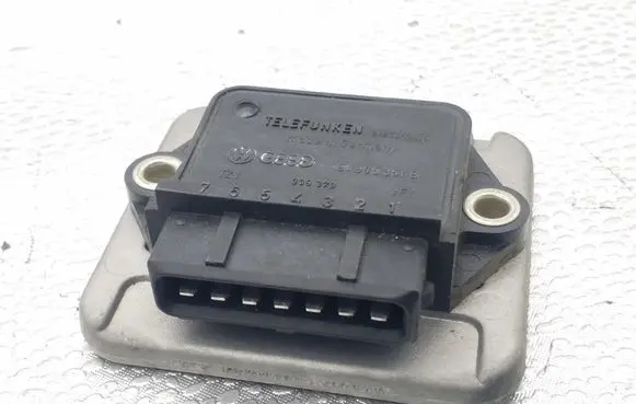 Volkswagen PASSAT B3 Ignition amplifier control unit 191905351B 339373 7654321