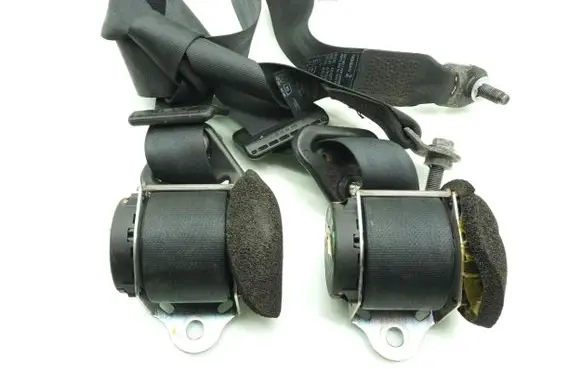Nissan NV200 Front seatbelt