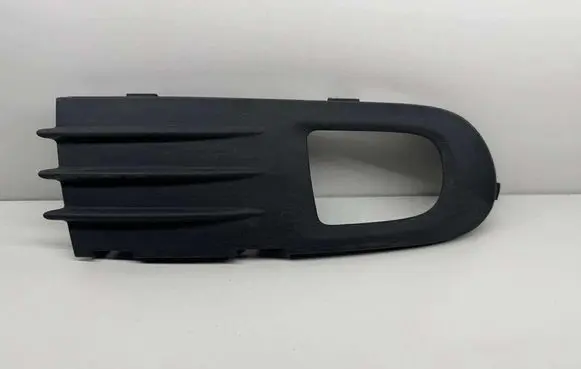 Volvo V50 Front fog light trim/grill 30655885 30655885RH