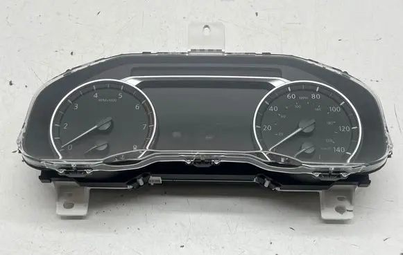 Nissan Rogue Speedometer (instrument cluster) 248106RR0E P560580 10053069