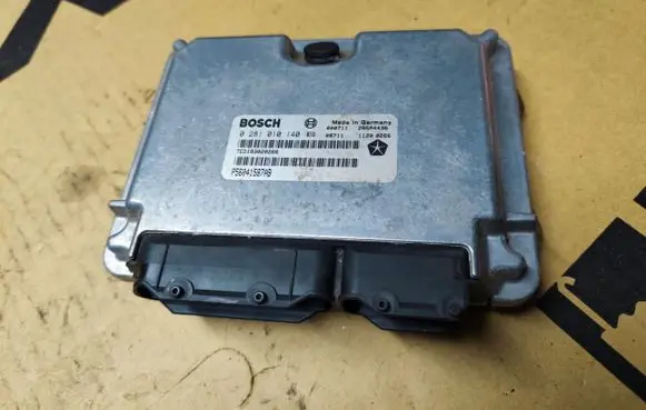 Jeep Grand Cherokee (WJ) Engine control unit/module P56041587AB