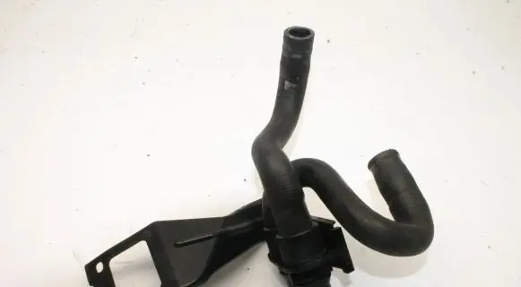 Ford Mondeo MK IV Engine coolant pipe/hose BG9118C266AA