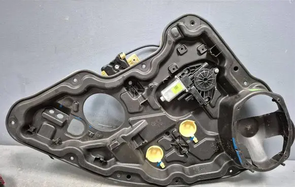 Jeep Cherokee Rear door window regulator with motor