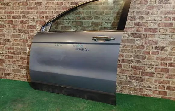 Honda CR-V Front door