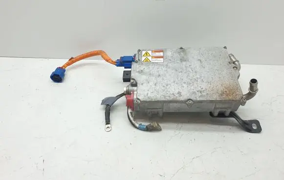 Tesla Model S Voltage converter/converter module 102866500B 102866500 1028665