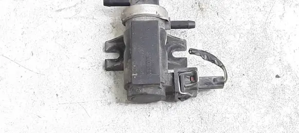 Volkswagen Golf IV Turbo solenoid valve 1H0906627 99T148 72190320