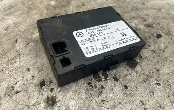 Mercedes-Benz E W211 Door control unit/module A2114452600