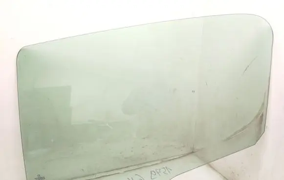 Peugeot 308 Rear door window glass