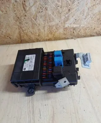 Nissan Primera Fuse module 285519F914 7700835712