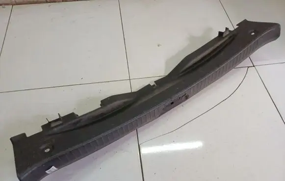 Nissan Qashqai Other trunk/boot trim element 84992JD000