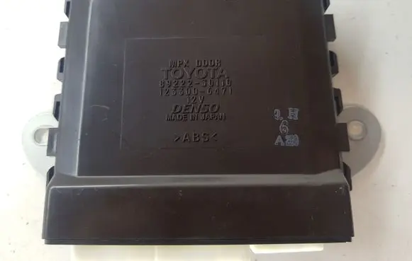 Lexus GS 300 350 430 450H Door control unit/module 8922230110 1233006471