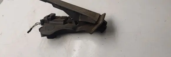 Volkswagen PASSAT B6 Clutch pedal 1k1721502L