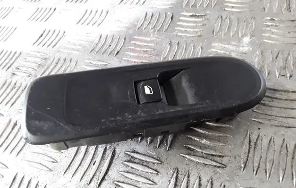 Peugeot 508 Electric window control switch 96661102