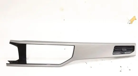 Volkswagen Polo VI Dash center air vent grill 2G1858416A